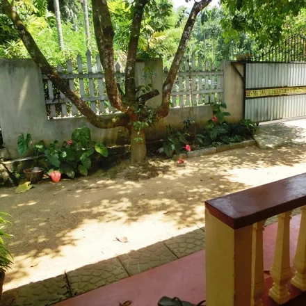 Rent this 1 bed house on Elkaduwa