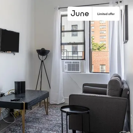 Image 8 - 20 Avenue A, New York, NY 10009, USA - Room for rent