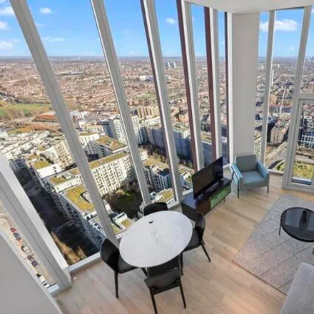 Rent this 2 bed room on Manuka Heights in 35 Victory Parade, London
