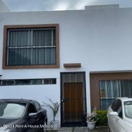 Rent this 3 bed house on Privada Mirador de Tequisquiapan 2 in 76060 La Cañada, QUE