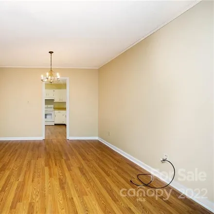 Image 7 - 1517 Lansdale Drive, Winterfield, Charlotte, NC 28205, USA - Condo for sale