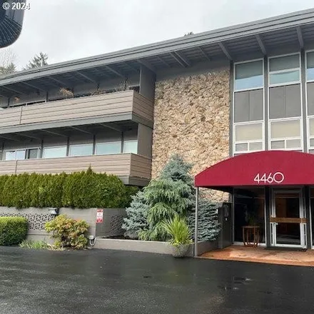 Image 4 - Raleigh Park Plaza, 4460 Southwest Scholls Ferry Road, Portland, OR 97225, USA - Condo for sale