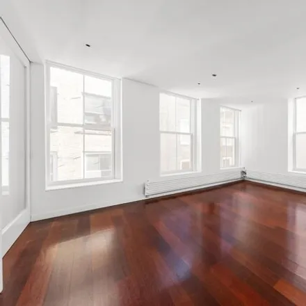 Image 9 - 419 West Broadway, New York, NY 10012, USA - Apartment for sale