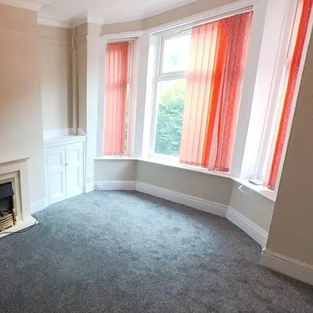 Rent this 3 bed townhouse on Haydn Avenue in Manchester, M14 4DJ