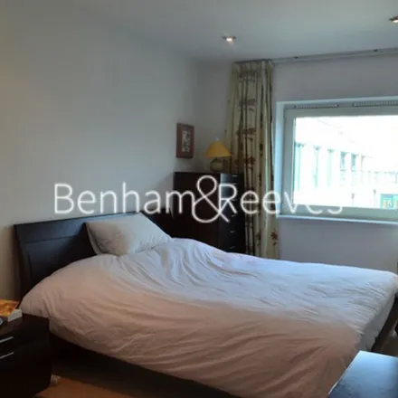 Rent this 2 bed apartment on Beckford Close in London, W14 8TX