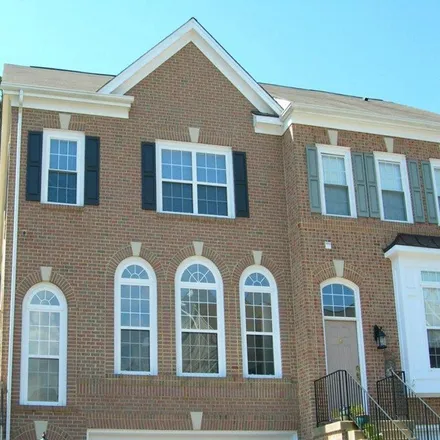 Buy this 3 bed townhouse on 5730 Governors Pond Circle in Rose Hill, VA 22310