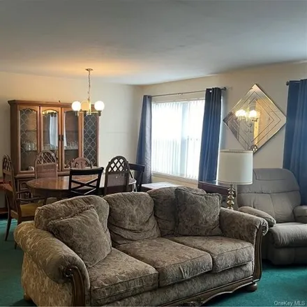 Image 4 - 122 Deer Court Drive, City of Middletown, NY 10940, USA - Condo for sale