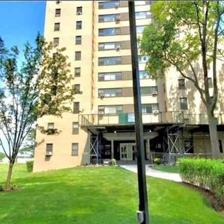 Buy this studio apartment on 8 Webb Avenue in New York, NY 10468