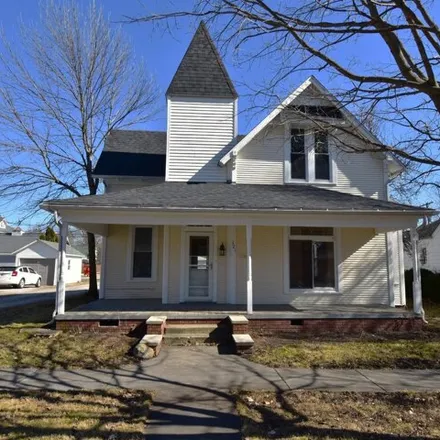 Buy this 4 bed house on 555 South Market Street in Winamac, Pulaski County