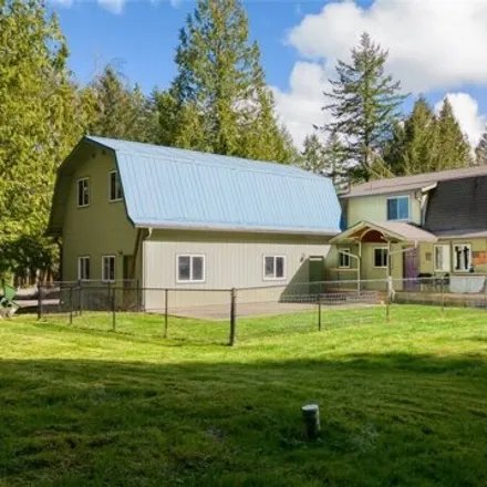 Buy this 3 bed house on 17200 Colony Road in Skagit County, WA 98232