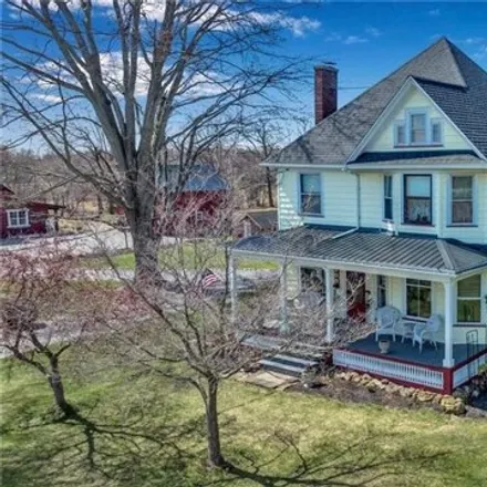 Buy this 7 bed house on 2244 Lockport-Olcott Road in Newfane, Niagara County