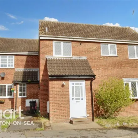 Rent this 3 bed duplex on 18 Westridge Road in Tendring, CO15 4XG