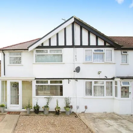 Rent this 3 bed house on Sipson Road in London, UB7 9DH