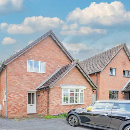 Buy this 3 bed house on Heightington Place in Stourport-on-Severn, DY13 0BE