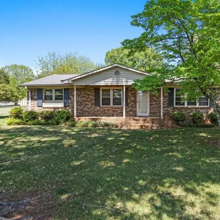 Image 1 - 1402 Old Converse Road, Enola, Spartanburg County, SC 29307, USA - House for sale