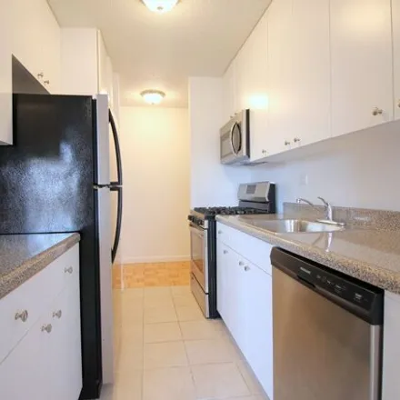 Rent this 2 bed condo on 175 West 90th Street in New York, NY 10024