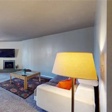 Image 7 - Will Rogers Trail, Oklahoma City, OK 73122, USA - Condo for sale