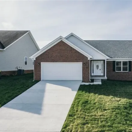Buy this 3 bed house on 800 Abbeywood Road in Elizabethtown, KY 42701