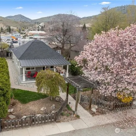 Image 4 - The Fox & Quail Cafe, Saunders Street, Chelan, Chelan County, WA 98816, USA - House for sale