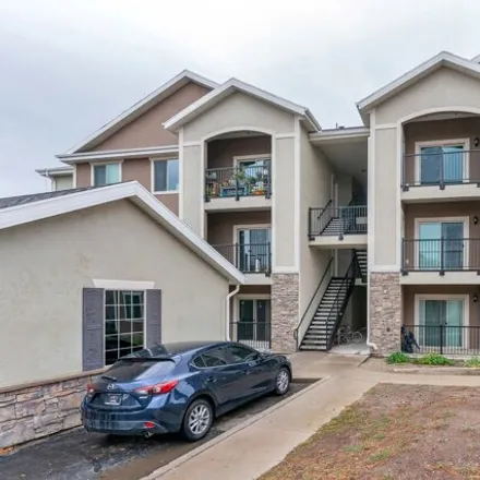 Buy this 3 bed condo on 129 West Springview Drive in Saratoga Springs, UT 84045
