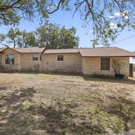 Image 3 - 19798 Gray Street, Lytle, TX 78052, USA - House for sale
