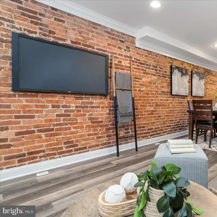 Image 7 - 106 South Conkling Street, Baltimore, MD 21224, USA - Townhouse for sale