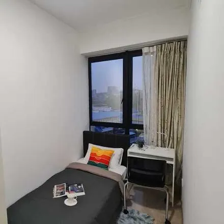 Rent this 1 bed room on Heritage View in 6 Dover Rise, Singapore 138678