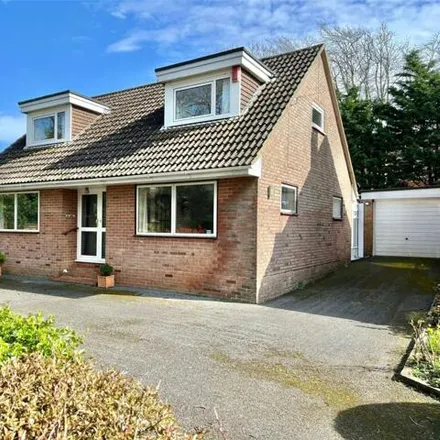 Buy this 3 bed house on Wayside Close in Milford on Sea, SO41 0RN