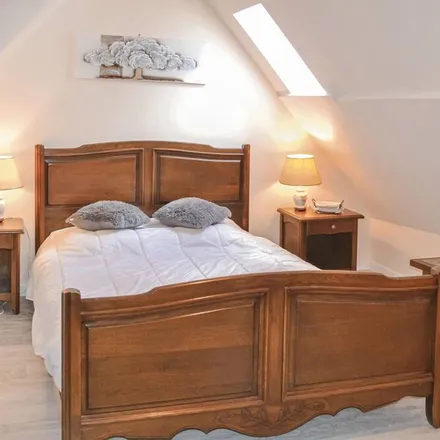 Rent this 3 bed house on 46160 Marcilhac-sur-Célé