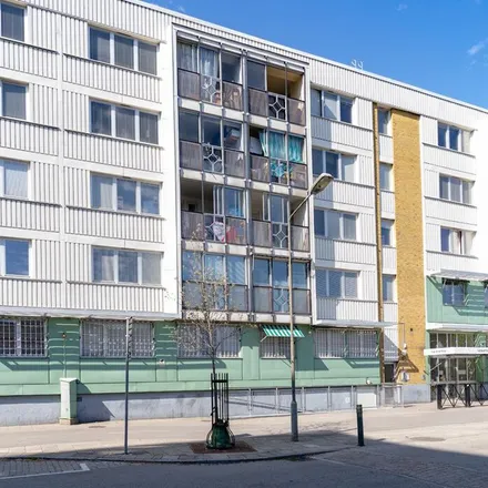 Rent this 3 bed apartment on Bennets stig in 213 64 Malmo, Sweden