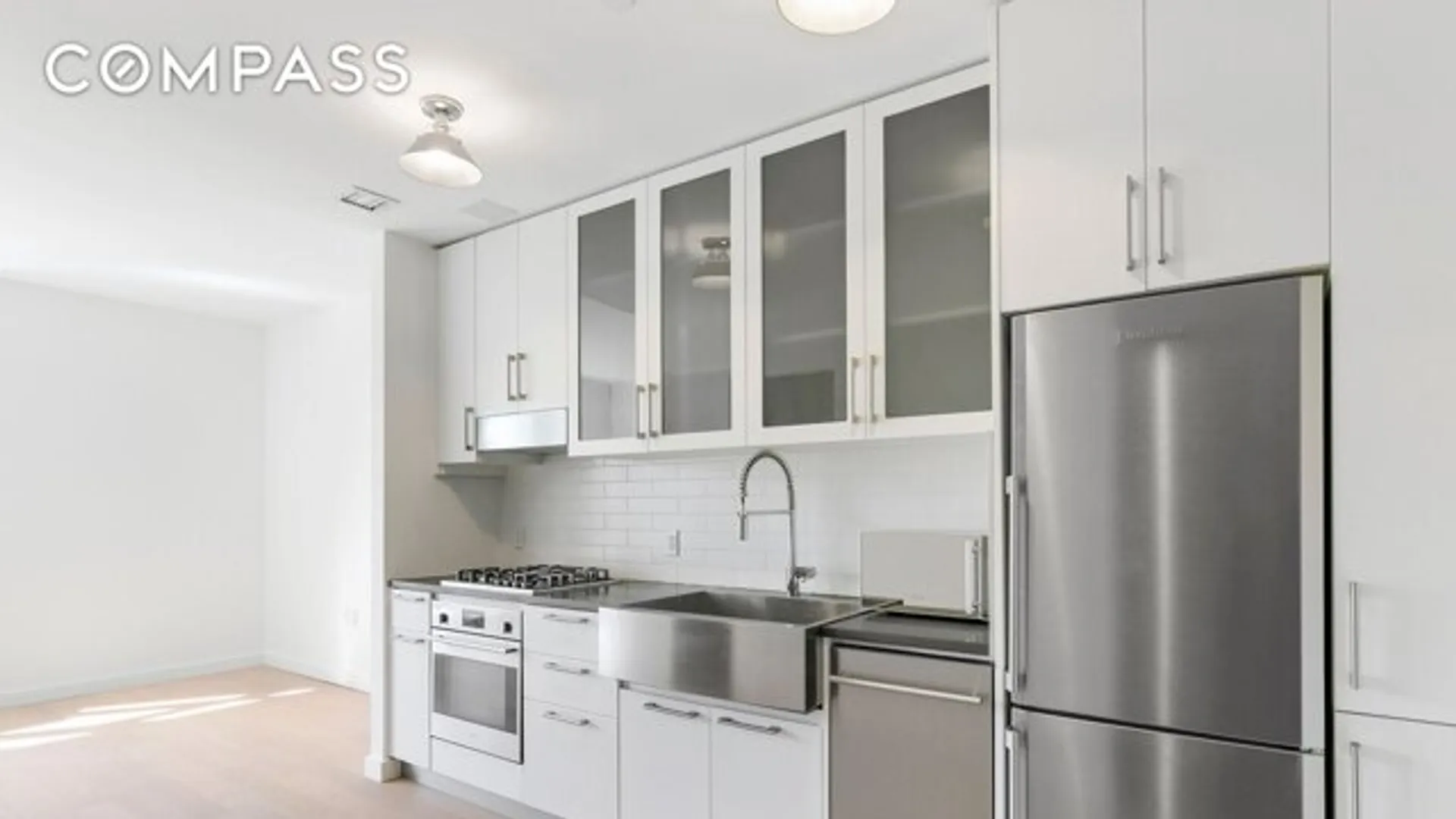 2910 Broadway, New York, NY 11106, USA | Studio house for rent