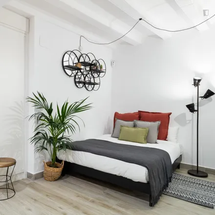 Rent this studio apartment on Carrer de la Riera Alta in 24, 08001 Barcelona