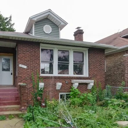 Image 2 - 8921 South Throop Street, Chicago, IL 60643, USA - House for sale