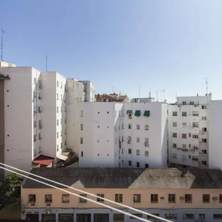 Image 7 - Calle del General Palanca, 38, 28045 Madrid, Spain - Apartment for rent