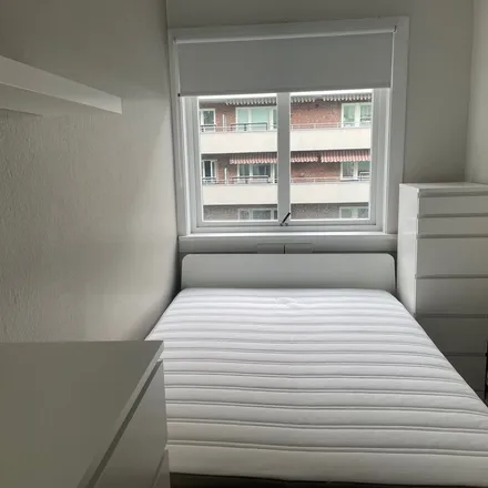 Rent this 5 bed apartment on Kirkeveien 114B in 0361 Oslo, Norway