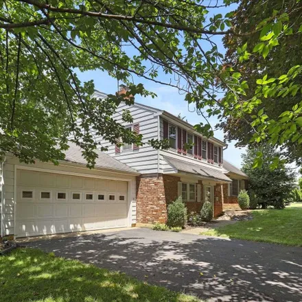 Image 2 - 421 Deerfield Road, Lower Allen, Cumberland County, PA 17011, USA - House for sale