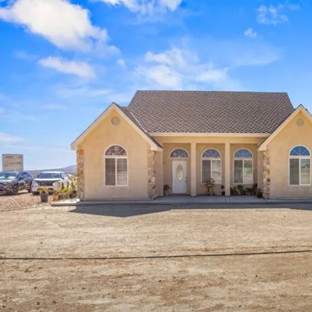 Image 1 - Pontious Airport, Gibbs Avenue, Kern County, CA, USA - House for sale