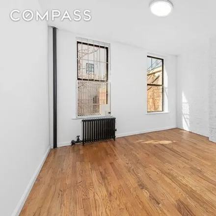 Image 3 - 269 E 10th St Apt 15, New York, 10009 - House for rent