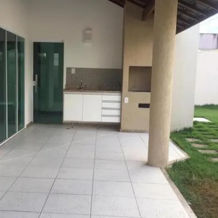 Rent this 4 bed house on Itaú in Rua Adelina de Sá, Centro