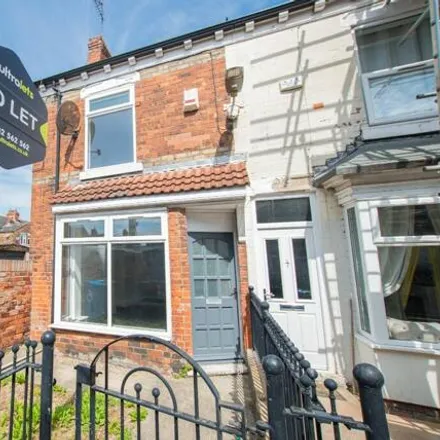 Rent this 2 bed townhouse on 4 Fairmount Avenue in Hull, HU3 6RT