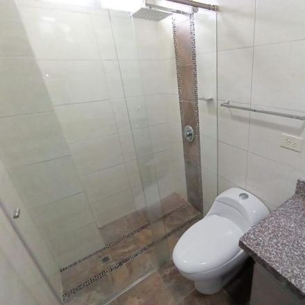 Rent this 2 bed apartment on Calle 10A in Comuna 10, 720025 Perímetro Urbano Santiago de Cali