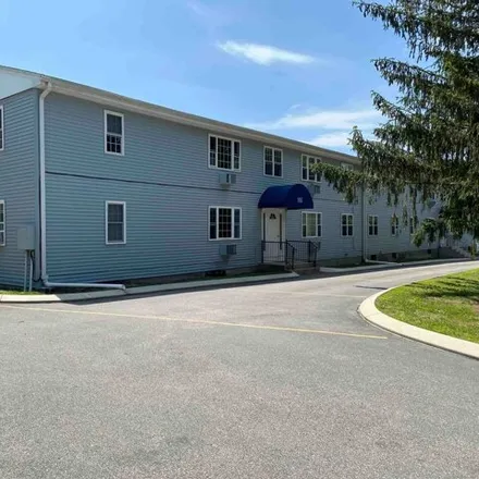 Rent this 1 bed condo on 92 Horse Pond Road in Salem, Southeastern Connecticut Planning Region