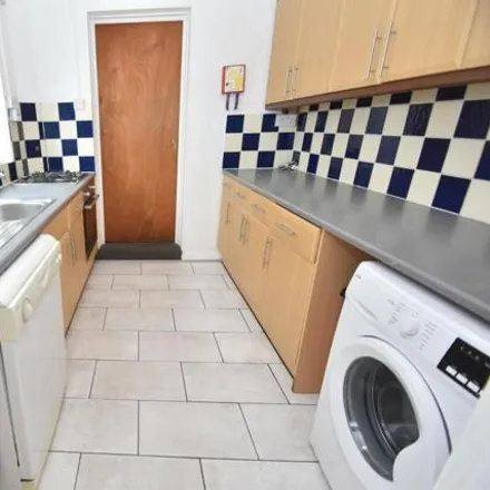 Image 5 - Gladys Street, Cardiff, CF24 4EX, United Kingdom - House for rent