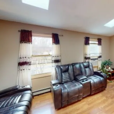 Buy this 3 bed apartment on 423 Warwick Turnpike
