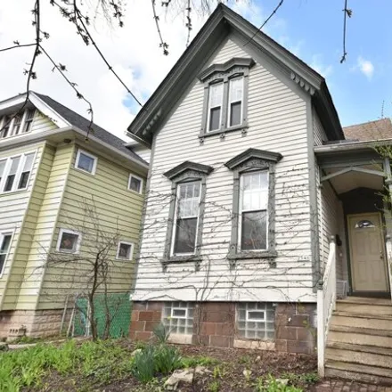 Buy this studio house on 2546 in 2546A North Pierce Street, Milwaukee