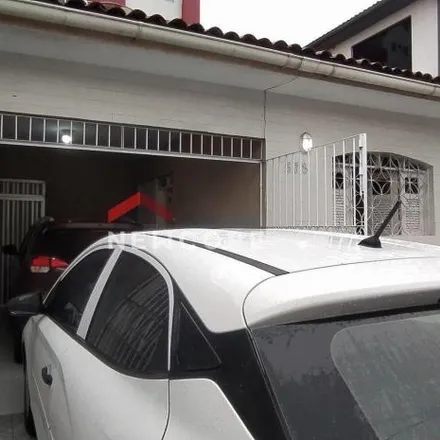 Buy this 3 bed house on Rua Félix Caroilino Barbosa in Alto Branco, Campina Grande - PB