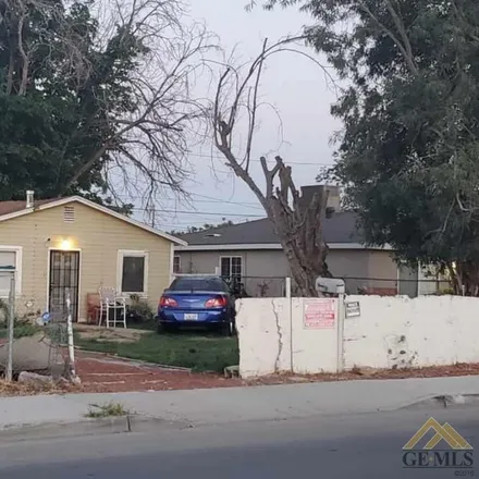 Buy this 1 bed house on 137 South King Street in Bakersfield, CA 93307