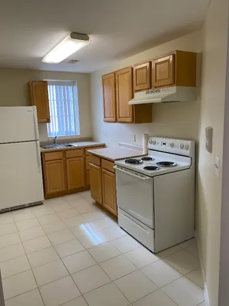 Rent this 2 bed apartment on 420 North St