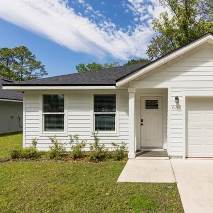 Buy this 3 bed house on 836 West 10th Street in Saint Augustine, FL 32084