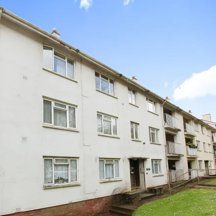 Buy this 3 bed apartment on Clennon Court